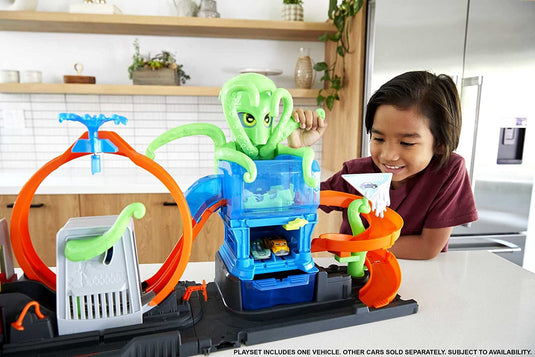 Hot Wheels Toy Car Track Set